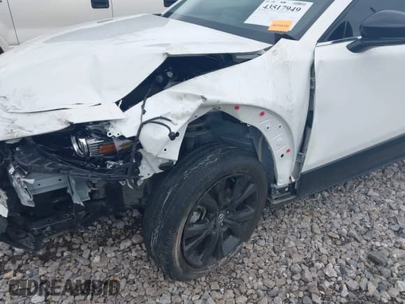 ✅ 2021 Mazda CX-30 Premium • VIN: 3MVDMBDY2MM270530 • Лот: 43517949. Опубликован ранее на IAAI с пробегом Не указан. Бесплатный доступ к архиву аукционных продаж из США и подробный отчёт об истории автомобиля на DreamBid. Изображение 6.