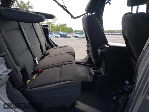 ✅ 2018 Jeep Wrangler Unlimited Sport S • VIN: 1C4HJXDG7JW170077 • Лот: 42019911. Опубликован ранее на IAAI с пробегом Не указан. Бесплатный доступ к архиву аукционных продаж из США и подробный отчёт об истории автомобиля на DreamBid. Изображение 8.