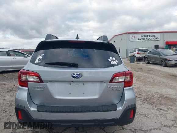✅ 2018 Subaru Outback Limited • VIN: 4S4BSANCXJ3360531 • Lot: 43780995. Listed on IAAI with 73,220 mi. Free auction sales archive from the USA and detailed vehicle history report at DreamBid. Image 16.