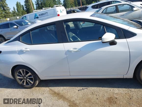 ✅ 2022 Nissan Versa SV • VIN: 3N1CN8EV2NL861856 • Lot: 42725796. Listed on IAAI with 44,431 mi. Free auction sales archive from the USA and detailed vehicle history report at DreamBid. Image 13.