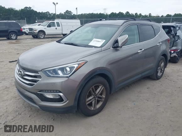 ✅ 2018 Hyundai Santa Fe 2.4L • VIN: 5NMZU3LB4JH103370 • Лот: 43300617. Опубликован ранее на IAAI с пробегом 139 580 миль. Бесплатный доступ к архиву аукционных продаж из США и подробный отчёт об истории автомобиля на DreamBid. Изображение 2.