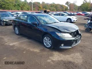 ✅ 2014 Lexus ES 330 • VIN: JTHBK1GG4E2126397 • Lot: 43391450. Listed on IAAI with 133,655 mi. Free auction sales archive from the USA and detailed vehicle history report at DreamBid. Image 1.