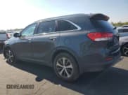 ✅ 2017 Kia Sorento EX • VIN: 5XYPH4A51HG235277 • Lot: 91072335. Wystawiony na Copart z przebiegiem 193 623 mil. Bezpłatny archiwum sprzedaży aukcyjnych z USA i szczegółowy raport historii pojazdu na DreamBid. Zdjęcie 2.