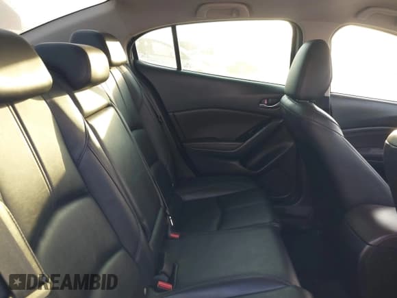 ✅ 2017 Mazda 3 Touring • VIN: 3MZBN1V78HM131348 • Лот: 43693967. Опубликован ранее на IAAI с пробегом 182 843 миль. Бесплатный доступ к архиву аукционных продаж из США и подробный отчёт об истории автомобиля на DreamBid. Изображение 8.