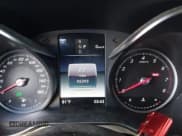 ✅ 2019 Mercedes-Benz GLC 300 • VIN: WDC0G4KB1KV176573 • Lot: 43534398. Wystawiony na IAAI z przebiegiem 95 395 mil. Bezpłatny archiwum sprzedaży aukcyjnych z USA i szczegółowy raport historii pojazdu na DreamBid. Zdjęcie 7.