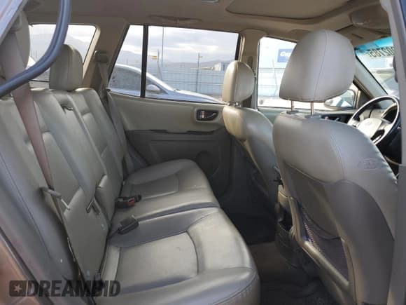 ✅ 2005 Hyundai Santa Fe GLS • VIN: KM8SC73E25U904380 • Лот: 89902785. Опубликован ранее на Copart с пробегом 187 037 миль. Бесплатный доступ к архиву аукционных продаж из США и подробный отчёт об истории автомобиля на DreamBid. Изображение 11.