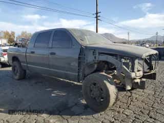 2006 Dodge 3500 SLT z VIN 3D7LL39C16G166119, wystawiony jako Copart lot #85139944 z przebiegiem Nie podano mil oraz Szkoda całkowita • Salvage title. Historia ofert i sprzedaży dostępna na DreamBid. Obrazek 4.