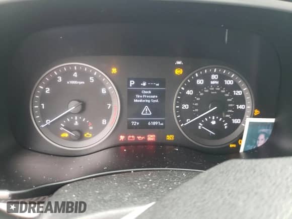 2021 Hyundai Tucson Value with VIN KM8J3CA41MU328214, listed as a Copart auction lot 83759975 with 61,891 mi miles and Salvage title. Bid and sale history available at DreamBid. Image 9.