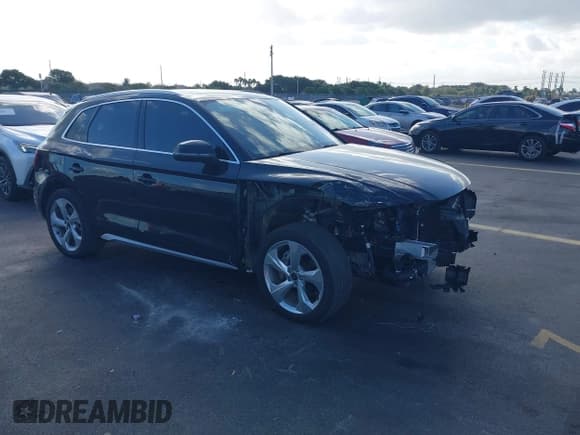 ✅ 2024 Audi Q5 S line Premium Plus • VIN: WA1EAAFY5R2032895 • Лот: 43473720. Опубликован ранее на IAAI с пробегом 24 332 миль. Бесплатный доступ к архиву аукционных продаж из США и подробный отчёт об истории автомобиля на DreamBid. Изображение 1.