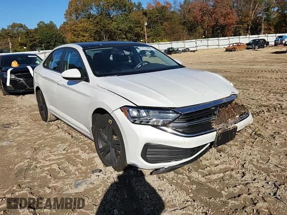 ✅ 2022 Volkswagen Jetta SE • VIN: 3VW7M7BU2NM011482 • Lot: 91515895. Listed on Copart with 68,582 mi. Free auction sales archive from the USA and detailed vehicle history report at DreamBid. Image 13.