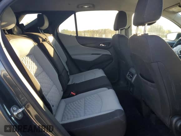 ✅ 2019 Chevrolet Equinox LS • VIN: 3GNAXHEV7KS636551 • Lot: 82374105. Wystawiony na Copart z przebiegiem 86 129 mil. Bezpłatny archiwum sprzedaży aukcyjnych z USA i szczegółowy raport historii pojazdu na DreamBid. Zdjęcie 11.