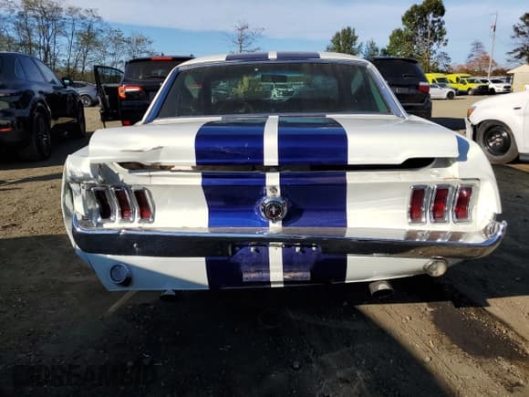 ✅ 1967 Ford Mustang • VIN: 7R01C118397 • Lot: 75399644. Listed on Copart with 14,004 mi. Free auction sales archive from the USA and detailed vehicle history report at DreamBid. Image 6.