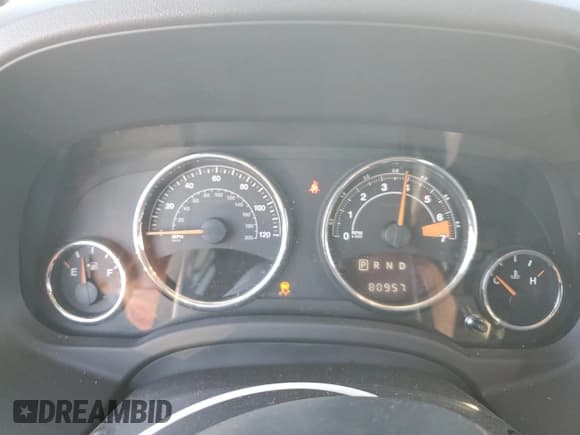 ✅ 2017 Jeep Compass High Altitude • VIN: 1C4NJDEB3HD188683 • Lot: 82656925. Wystawiony na Copart z przebiegiem 80 957 mil. Bezpłatny archiwum sprzedaży aukcyjnych z USA i szczegółowy raport historii pojazdu na DreamBid. Zdjęcie 9.