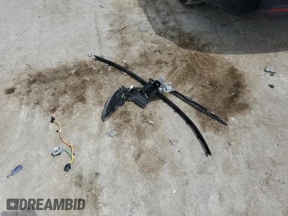 ✅ 2012 Hyundai Sonata GLS • VIN: 5NPEB4AC2CH459571 • Lot: 69650174. Listed on Copart with 163,740 mi. Free auction sales archive from the USA and detailed vehicle history report at DreamBid. Image 12.