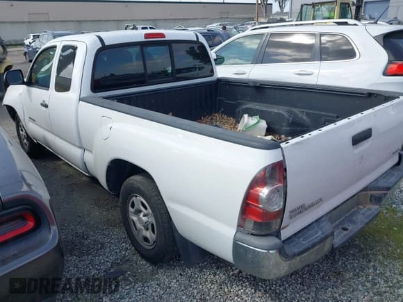 ✅ 2013 Toyota Tacoma • VIN: 5TFTX4CN0DX025632 • Lot: 41676069. Listed on IAAI with 194,158 mi. Free auction sales archive from the USA and detailed vehicle history report at DreamBid. Image 3.