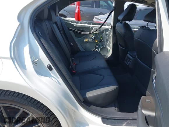 ✅ 2021 Toyota Camry XSE • VIN: 4T1K61AK6MU472579 • Lot: 43267205. Listed on IAAI with 70,227 mi. Free auction sales archive from the USA and detailed vehicle history report at DreamBid. Image 8.