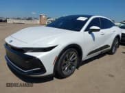 ✅ 2024 Toyota Crown XLE • VIN: JTDAAAAF2R3027013 • Lot: 42226856. Wystawiony na IAAI z przebiegiem 26 393 mil. Bezpłatny archiwum sprzedaży aukcyjnych z USA i szczegółowy raport historii pojazdu na DreamBid. Zdjęcie 2.