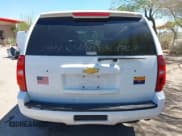 ✅ 2014 Chevrolet Tahoe Commercial • VIN: 1GNLC2E05ER210242 • Lot: 42818225. Wystawiony na IAAI z przebiegiem 161 337 mil. Bezpłatny archiwum sprzedaży aukcyjnych z USA i szczegółowy raport historii pojazdu na DreamBid. Zdjęcie 16.