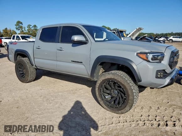✅ 2020 Toyota Tacoma SR5 • VIN: 3TMCZ5AN4LM338206 • Лот: 94466105. Опубликован ранее на Copart с пробегом 52 740 миль. Бесплатный доступ к архиву аукционных продаж из США и подробный отчёт об истории автомобиля на DreamBid. Изображение 4.