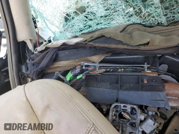 ✅ 2009 Chevrolet Silverado 2500HD LT • VIN: 1GCHK53669F177978 • Lot: 67154984. Wystawiony na Copart z przebiegiem Nie podano. Bezpłatny archiwum sprzedaży aukcyjnych z USA i szczegółowy raport historii pojazdu na DreamBid. Zdjęcie 9.