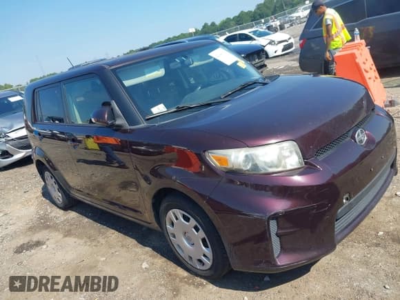 ✅ 2012 Scion xB • VIN: JTLZE4FE2CJ007733 • Lot: 42640003. Wystawiony na IAAI z przebiegiem 132 921 mil. Bezpłatny archiwum sprzedaży aukcyjnych z USA i szczegółowy raport historii pojazdu na DreamBid. Zdjęcie 1.