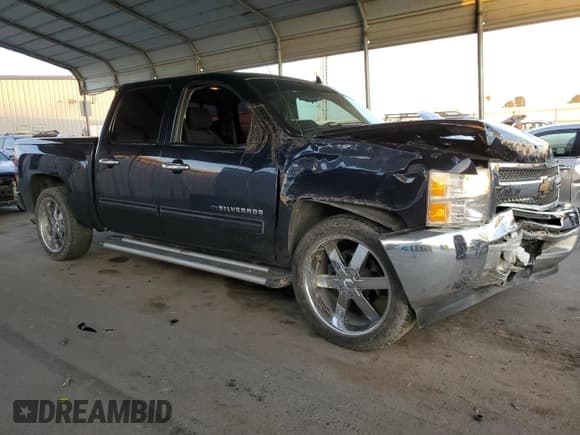 ✅ 2012 Chevrolet Silverado 1500 • VIN: 1GCPCSE7XCF165532 • Лот: 86780984. Опубликован ранее на Copart с пробегом 148 080 миль. Бесплатный доступ к архиву аукционных продаж из США и подробный отчёт об истории автомобиля на DreamBid. Изображение 4.