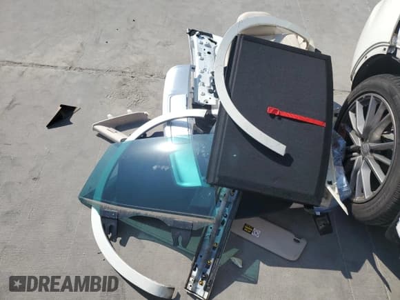 ✅ 2019 Maserati Levante GranLusso • VIN: ZN661XUL3KX325268 • Лот: 66914384. Опубликован ранее на Copart с пробегом 16 944 миль. Бесплатный доступ к архиву аукционных продаж из США и подробный отчёт об истории автомобиля на DreamBid. Изображение 13.