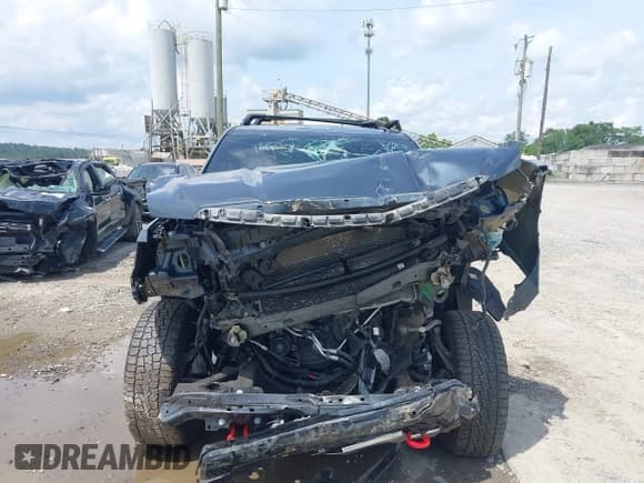 ✅ 2021 GMC Yukon AT4 • VIN: 1GKS2CKD3MR398850 • Lot: 42752257. Listed on IAAI with Not provided. Free auction sales archive from the USA and detailed vehicle history report at DreamBid. Image 12.