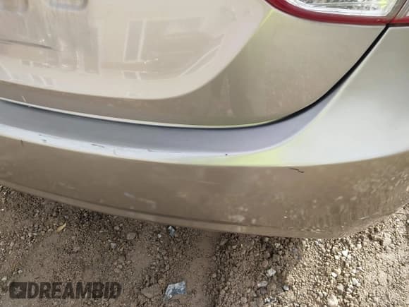 ✅ 2013 Hyundai Elantra GLS • VIN: 5NPDH4AE9DH377401 • Lot: 43794162. Listed on IAAI with 87,179 mi. Free auction sales archive from the USA and detailed vehicle history report at DreamBid. Image 15.