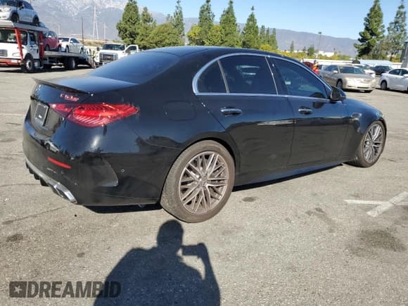✅ 2024 Mercedes-Benz C 63 S AMG E Performance • VIN: W1KAF8AB6RR186031 • Lot: 84220074. Wystawiony na Copart z przebiegiem 7 202 mil. Bezpłatny archiwum sprzedaży aukcyjnych z USA i szczegółowy raport historii pojazdu na DreamBid. Zdjęcie 3.