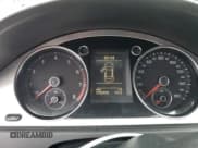 ✅ 2009 Volkswagen CC 4Motion • VIN: WVWGU73C19E526431 • Лот: 69520435. Опубликован ранее на Copart с пробегом 175 939 миль. Бесплатный доступ к архиву аукционных продаж из США и подробный отчёт об истории автомобиля на DreamBid. Изображение 9.