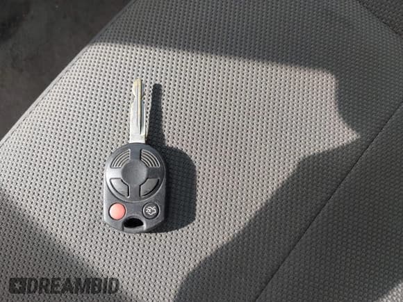 ✅ 2009 Ford Escape XLT • VIN: 1FMCU03G89KB00595 • Лот: 43726464. Опубликован ранее на IAAI с пробегом 183 946 миль. Бесплатный доступ к архиву аукционных продаж из США и подробный отчёт об истории автомобиля на DreamBid. Изображение 11.