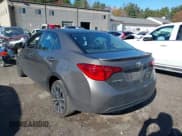 ✅ 2017 Toyota Corolla LE • VIN: 2T1BURHE9HC943300 • Lot: 43523829. Wystawiony na IAAI z przebiegiem 287 027 mil. Bezpłatny archiwum sprzedaży aukcyjnych z USA i szczegółowy raport historii pojazdu na DreamBid. Zdjęcie 3.
