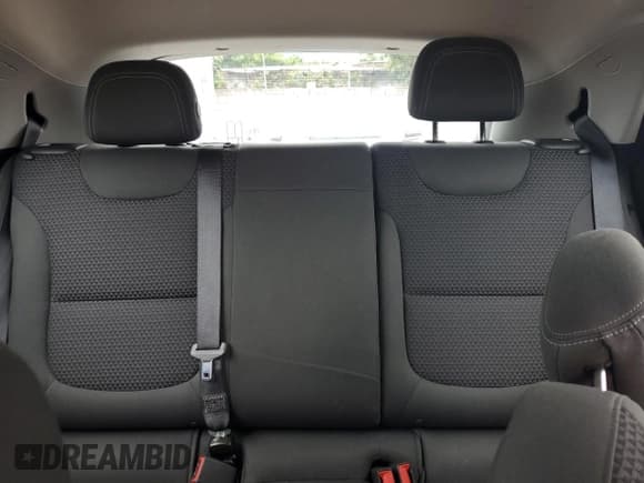 ✅ 2023 Chevrolet Bolt EV 1LT • VIN: 1G1FW6S00P4182478 • Lot: 59336474. Wystawiony na Copart z przebiegiem Nie podano. Bezpłatny archiwum sprzedaży aukcyjnych z USA i szczegółowy raport historii pojazdu na DreamBid. Zdjęcie 10.