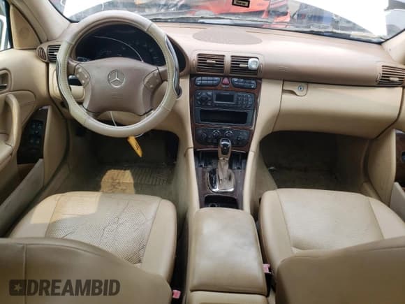 ✅ 2003 Mercedes-Benz C 240 • VIN: WDBRF81J83F372360 • Lot: 50892603. Wystawiony na Copart z przebiegiem 75 530 mil. Bezpłatny archiwum sprzedaży aukcyjnych z USA i szczegółowy raport historii pojazdu na DreamBid. Zdjęcie 8.