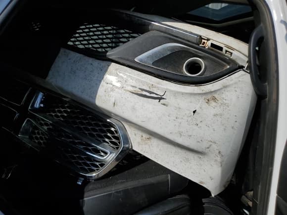 ✅ 2016 Dodge Durango Citadel • VIN: 1C4SDJET2GC413102 • Lot: 84803545. Wystawiony na Copart z przebiegiem Nie podano. Bezpłatny archiwum sprzedaży aukcyjnych z USA i szczegółowy raport historii pojazdu na DreamBid. Zdjęcie 11.