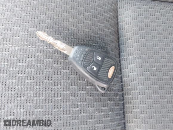 ✅ 2007 Dodge Durango SXT • VIN: 1D8HD38P27F528139 • Lot: 42800065. Listed on IAAI with 243,557 mi. Free auction sales archive from the USA and detailed vehicle history report at DreamBid. Image 11.