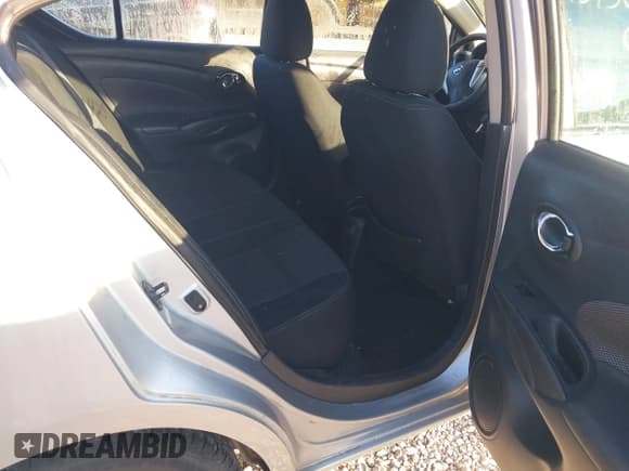 ✅ 2017 Nissan Versa SV • VIN: 3N1CN7AP7HL902570 • Lot: 43450425. Listed on IAAI with 74,099 mi. Free auction sales archive from the USA and detailed vehicle history report at DreamBid. Image 8.