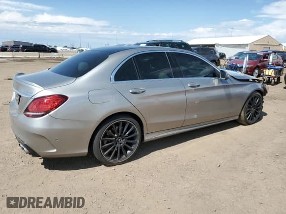 ✅ 2020 Mercedes-Benz C 43 AMG • VIN: 55SWF6EB7LU331863 • Lot: 59970045. Wystawiony na Copart z przebiegiem 50 020 mil. Bezpłatny archiwum sprzedaży aukcyjnych z USA i szczegółowy raport historii pojazdu na DreamBid. Zdjęcie 3.