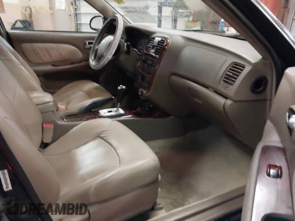 2004 Hyundai Sonata GLS z VIN KMHWF35H94A010675, wystawiony jako IAAI lot #41520400 z przebiegiem 156 631 mil mil oraz . Historia ofert i sprzedaży dostępna na DreamBid. Obrazek 5.