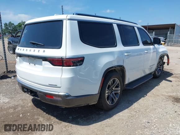 ✅ 2022 Jeep Wagoneer Series III • VIN: 1C4SJVDTXNS143606 • Lot: 42736477. Listed on IAAI with Not provided. Free auction sales archive from the USA and detailed vehicle history report at DreamBid. Image 4.