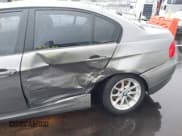 ✅ 2010 BMW 3 Series 328i xDrive • VIN: WBAPK5C59AA650872 • Лот: 42962102. Опубликован ранее на IAAI с пробегом 162 695 миль. Бесплатный доступ к архиву аукционных продаж из США и подробный отчёт об истории автомобиля на DreamBid. Изображение 6.