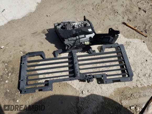 ✅ 2020 Cadillac Escalade Luxury • VIN: 1GYS3BKJ7LR178967 • Лот: 48310755. Опубликован ранее на Copart с пробегом 94 579 миль. Бесплатный доступ к архиву аукционных продаж из США и подробный отчёт об истории автомобиля на DreamBid. Изображение 13.