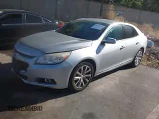 2014 Chevrolet Malibu LTZ z VIN 1G11H5SL1EU124367, wystawiony jako IAAI lot #43193209 z przebiegiem 150 221 mil mil oraz . Historia ofert i sprzedaży dostępna na DreamBid. Obrazek 2.