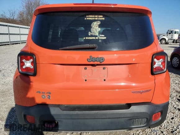 ✅ 2017 Jeep Renegade Trailhawk • VIN: ZACCJBCB0HPE90609 • Lot: 85801074. Listed on Copart with 136,187 mi. Free auction sales archive from the USA and detailed vehicle history report at DreamBid. Image 6.