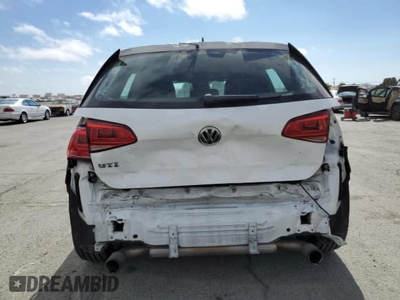 ✅ 2015 Volkswagen Golf GTI SE • VIN: 3VW4T7AU0FM014941 • Lot: 65189775. Listed on Copart with 86,073 mi. Free auction sales archive from the USA and detailed vehicle history report at DreamBid. Image 6.