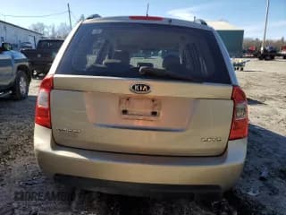 ✅ 2008 Kia Rondo LX • VIN: KNAFG526487150598 • Лот: 71781014. Опубликован ранее на Copart с пробегом 150 846 миль. Бесплатный доступ к архиву аукционных продаж из США и подробный отчёт об истории автомобиля на DreamBid. Изображение 6.