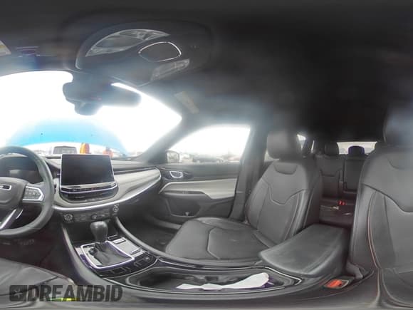 ✅ 2023 Jeep Compass Limited • VIN: 3C4NJDCN6PT500694 • Lot: 46489575. Wystawiony na Copart z przebiegiem 11 461 mil. Bezpłatny archiwum sprzedaży aukcyjnych z USA i szczegółowy raport historii pojazdu na DreamBid. Zdjęcie 13.