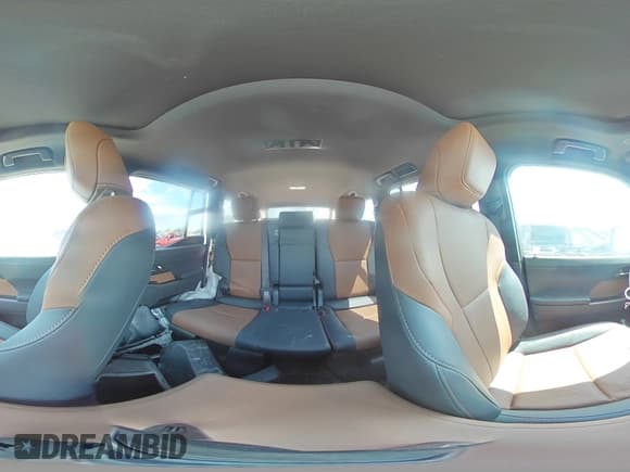 ✅ 2025 Lexus GX 550 Premium • VIN: JTJTBCDX4S5038091 • Lot: 62009075. Listed on Copart with 9,312 mi. Free auction sales archive from the USA and detailed vehicle history report at DreamBid. Image 16.