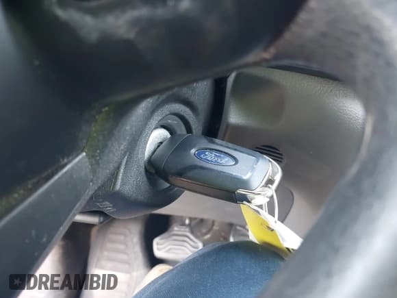 ✅ 2021 Ford Transit Cargo • VIN: 1FTYE1C83MKA79007 • Lot: 42823323. Wystawiony na IAAI z przebiegiem 124 898 mil. Bezpłatny archiwum sprzedaży aukcyjnych z USA i szczegółowy raport historii pojazdu na DreamBid. Zdjęcie 11.